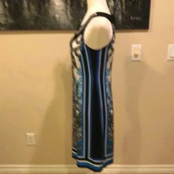 NWT Sandra Darren Abstract Dress w/Sheer & Silver Metallic Neckline-Size 6 - Picture 3 of 10